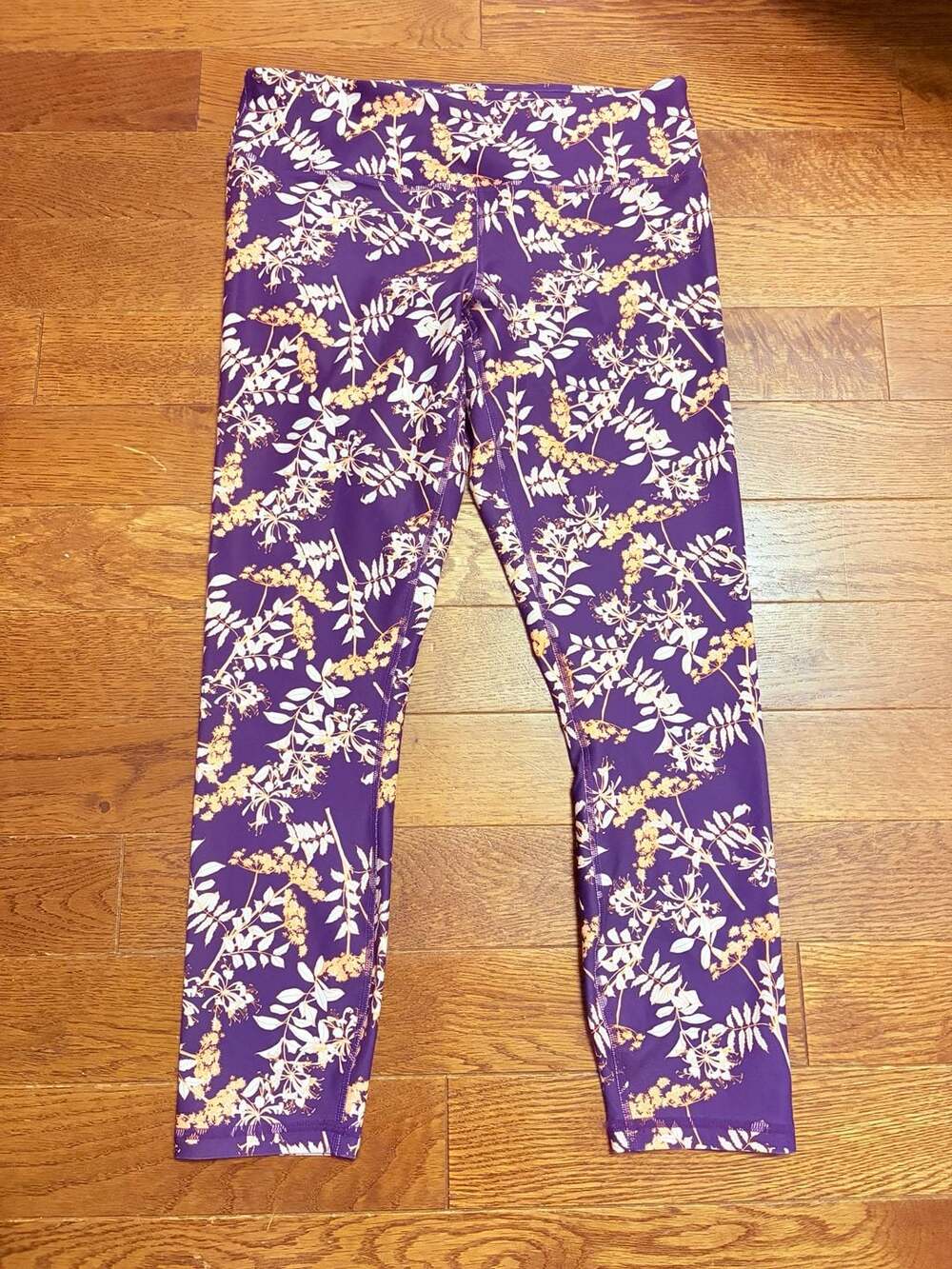 Fabletics Define Powerhold® High-Waisted Crop Leggings Purple Floral Print